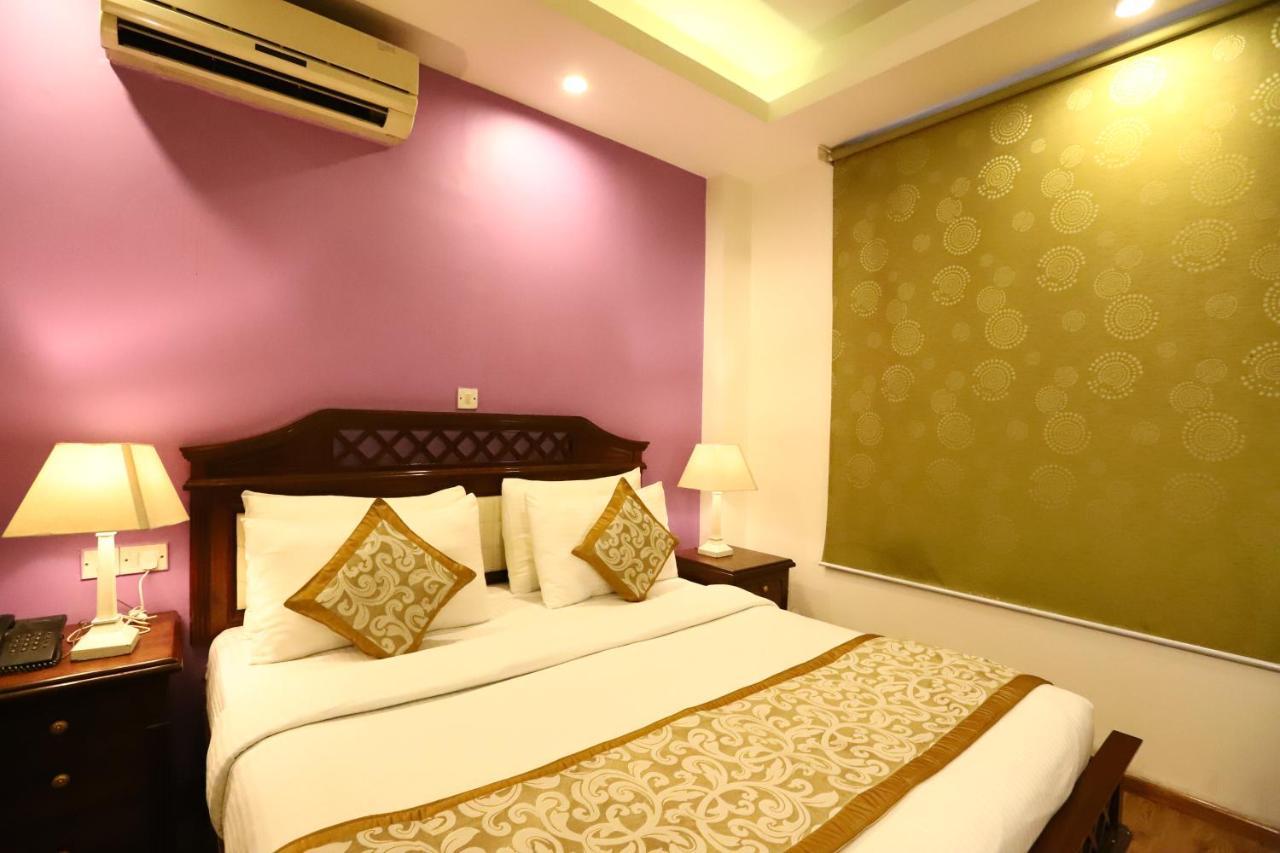 Hotel Ambica Palace Aiims New Delhi - Couple Friendly Local Id Accepted Екстер'єр фото