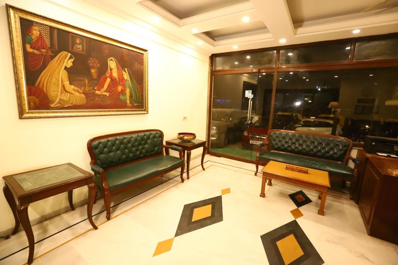 Hotel Ambica Palace Aiims New Delhi - Couple Friendly Local Id Accepted Екстер'єр фото